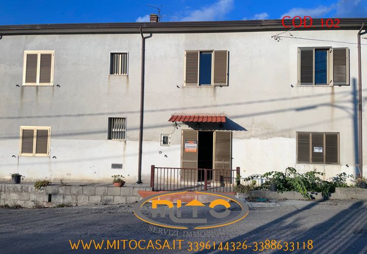 Villa a Telese Terme, Benevento, Telese Terme - € 100.000 | Ref: 102 - foto 1