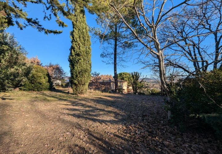 Helårsgrund i Pierrevert, Alpes-de-Haute-Provence, Pierrevert - € 178.500 | Ref: 485 - foto 1
