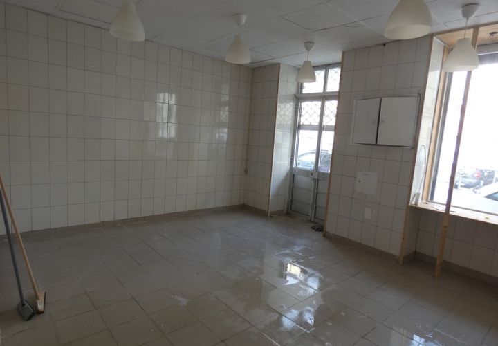Erhvervsejendom i Amadora, Lisbon, Amadora - € 206.000 | Ref: 001.097.002 - foto 1