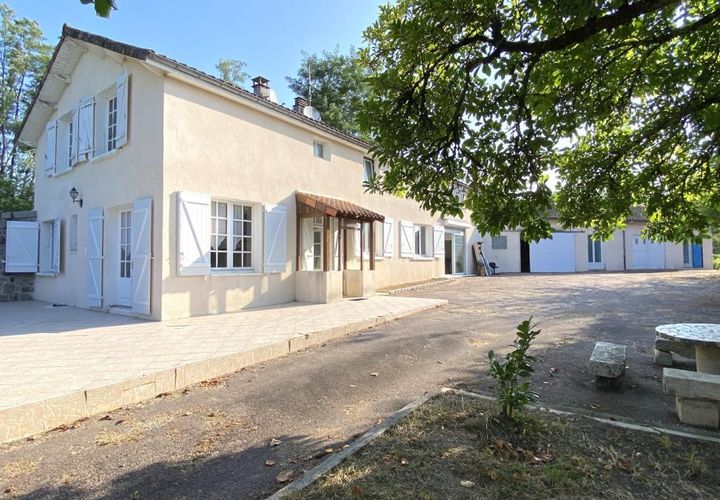 Villa a Bussiere-Badil, Dordogne, Bussiere-Badil - € 202.350 | Ref: 1201879331 - foto 1