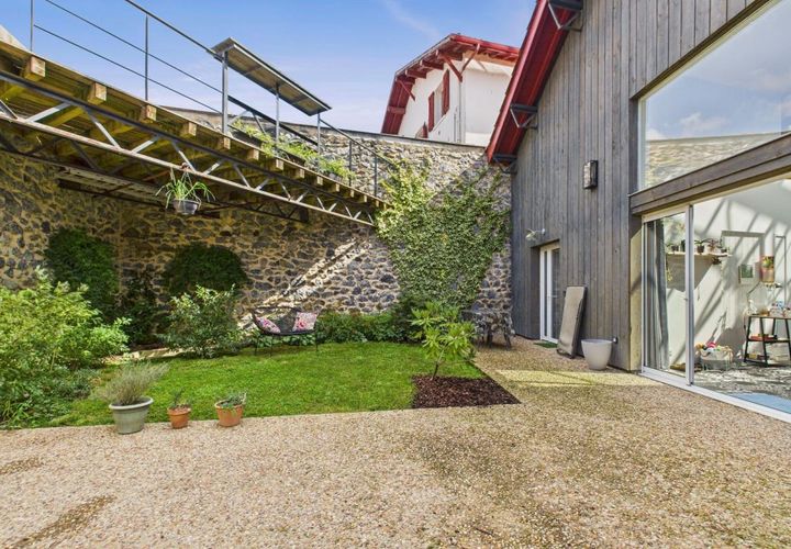 Villa en Hasparren, Pyrenees-Atlantiques, Hasparren - € 630.000 | Ref: FBF46DE5BDEB4765 - photo 1