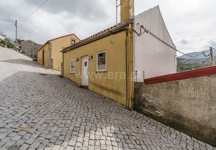 Villa a Seia, Guarda, Seia - € 157.500 | Ref: 382260010 - foto 1