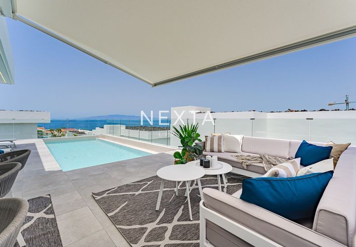 Villa a Adeje, Tenerife, Adeje - € 1.749.000 | Ref: 1056 - foto 1