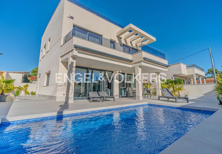 Villa i Elche, Alicante, Elche - € 660.000 | Ref: W-048CM2 - foto 1