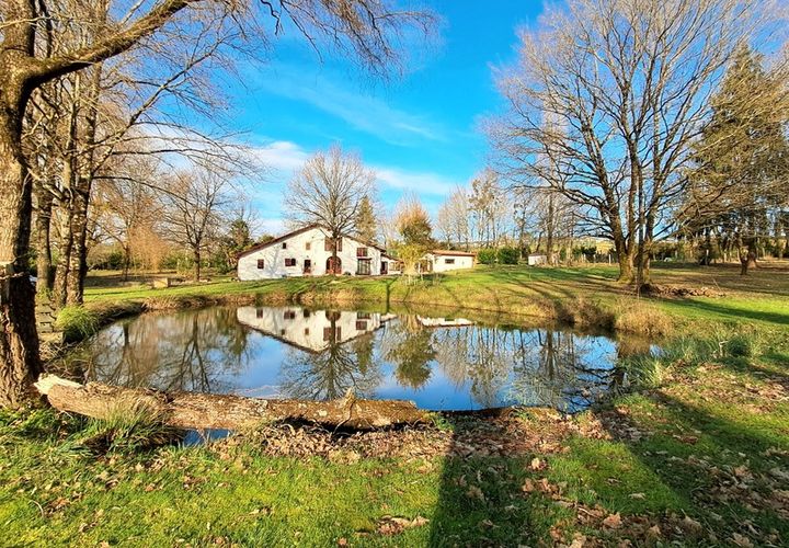 Villa a Bidache, Pyrenees-Atlantiques, Bidache - € 690.000 | Ref: 830033869153 - foto 1