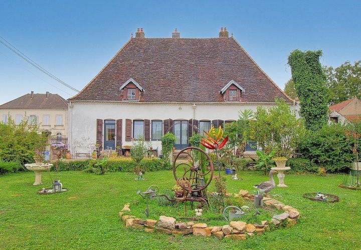 Villa a Tavaux, Jura, Tavaux - € 200.000 | Ref: 830039989237 - foto 1