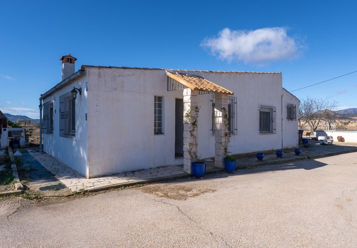 Landejendom i Monovar, Alicante, Monovar - € 200.000 | Ref: CF3298 - foto 1