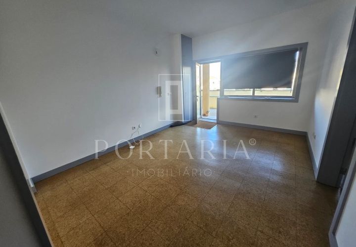 Apartament a Aveiro, Aveiro, Aveiro - € 1.000/mes | Ref: PRT253 - foto 1