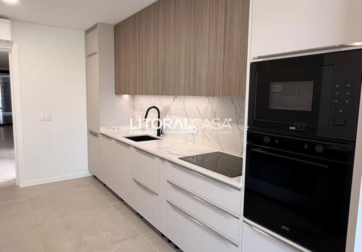 Villa i Aveiro, Aveiro, Aveiro - € 820.000 | Ref: VEN-4174 A - foto 1