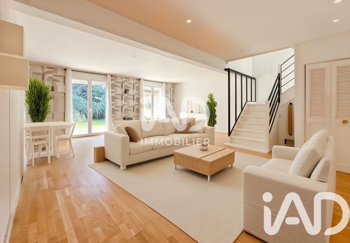 Villa a Lésigny, Seine-et-Marne, Lésigny - € 395.000 | Ref: 70234 - foto 1