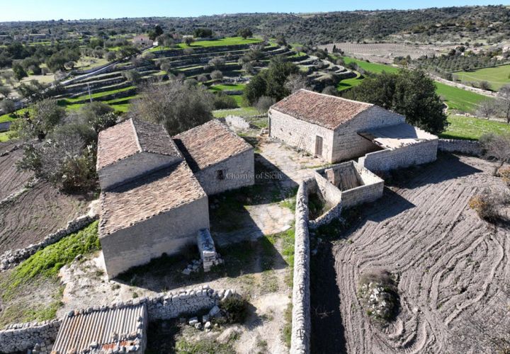 Landejendom i Modica, Ragusa, Modica - € 300.000 | Ref: L 2183 - foto 1