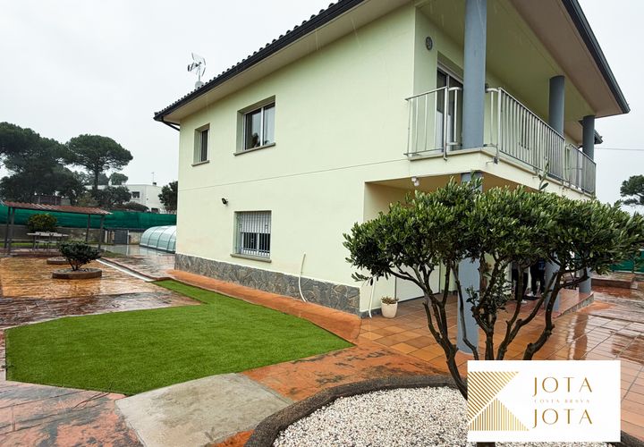 Villa i Caldes De Malavella, Gerona, Caldes De Malavella - € 420.000 | Ref: 70787 - foto 1