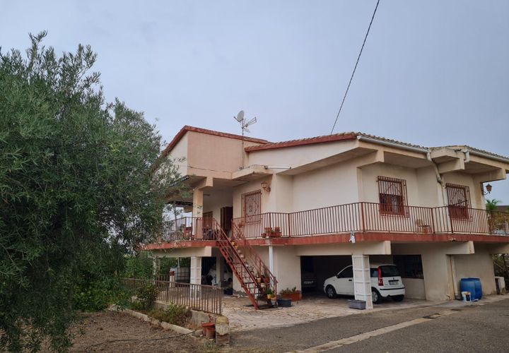 Villa i Elda, Alicante, Elda - € 350.000 | Ref: CF3292 - foto 1
