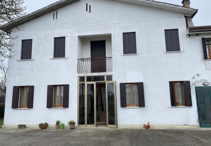 Villa a Legnaro, Padua, Legnaro - € 250.000 | Ref: LEG28 - foto 1