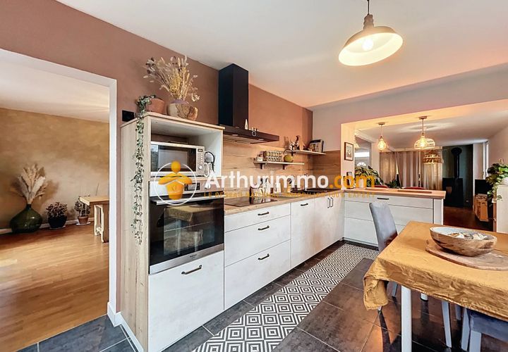 Villa i Bourgoin-Jallieu, Isere, Bourgoin-Jallieu - € 430.000 | Ref: 86722178 - foto 1