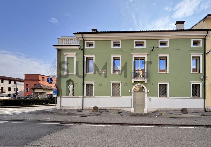 Lejlighed i Schio, Vicenza, Schio - € 390.000 | Ref: DS1053P - foto 1