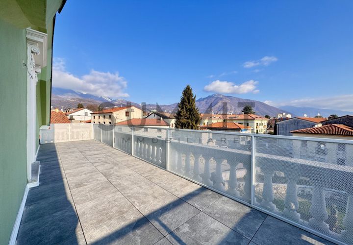 Penthouse i Schio, Vicenza, Schio - € 350 000 | Ref: DS1054P - foto 1