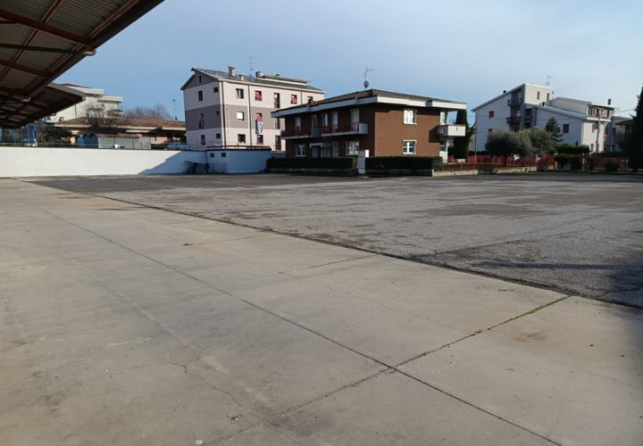 Erhvervsejendom i Calcinato, Brescia, Calcinato - € 270.000 | Ref: 2831 - foto 1