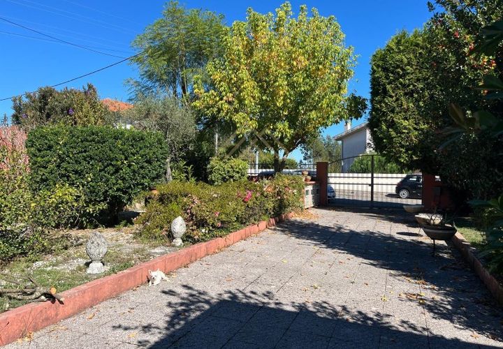 Villa i Pedroso, Porto, Pedroso - € 695.000 | Ref: X88 - foto 1