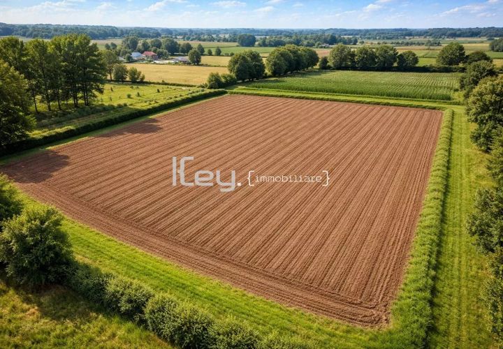 Helårsgrund i Fondi, Latina, Fondi - € 99.000 | Ref: V-139 - foto 1