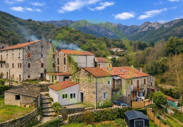 Landsbyhus i Ucciani, Corse-du-Sud, Ucciani - € 248.000 | Ref: 3011442962 - foto 1