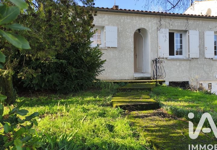 Villa a La Rochelle, Charente-Maritime, La Rochelle - € 375.000 | Ref: 83056 - foto 1
