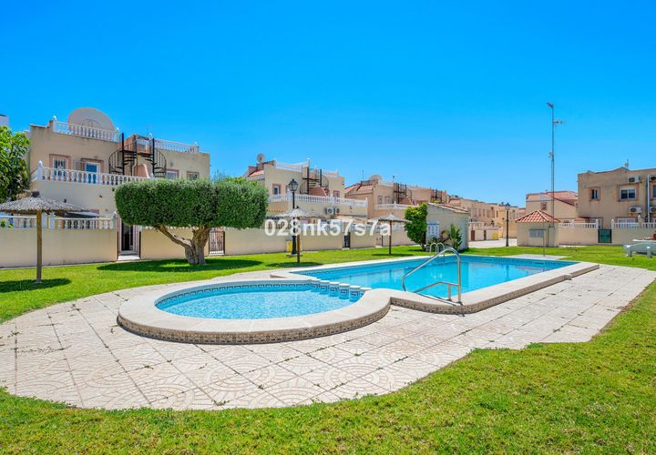 Byhus i La Zenia, Alicante, La Zenia - € 299.000 | Ref: 76-R5077888/74755 - foto 1