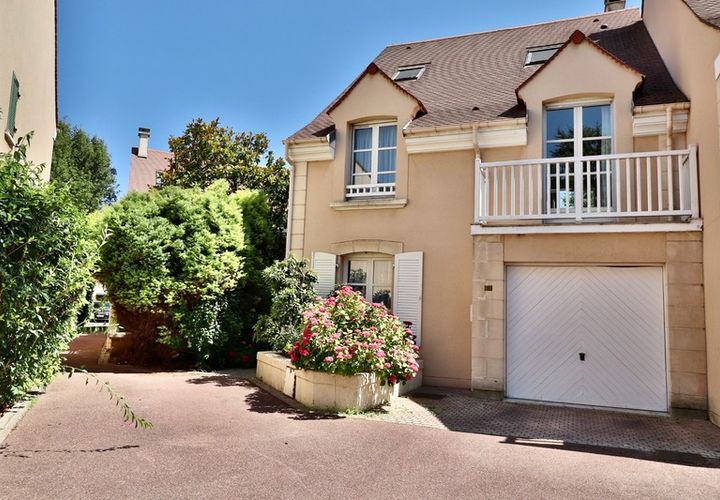Villa i Rueil-Malmaison, Hauts-de-Seine, Rueil-Malmaison - € 880.000 | Ref: 340938808653 - foto 1