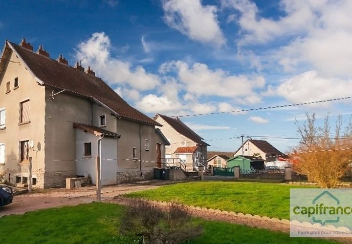 Villa a Ciry-le-Noble, Saone-et-Loire, Ciry-le-Noble - € 65.500 | Ref: 340938326781 - foto 1