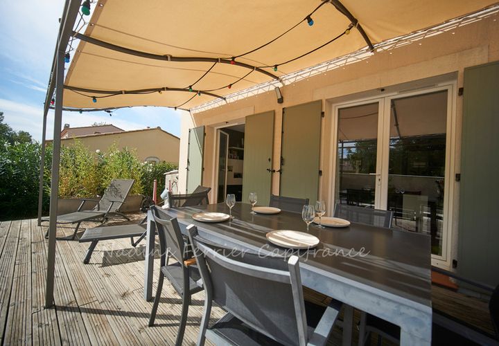 Villa a Lauris, Vaucluse, Lauris - € 470.000 | Ref: 340938900445 - foto 1