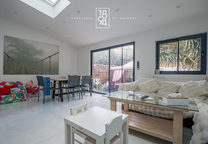 Lejlighed i Marseille, Bouches-du-Rhone, Marseille - € 220.000 | Ref: DAYY-IQB-M5Z - foto 1