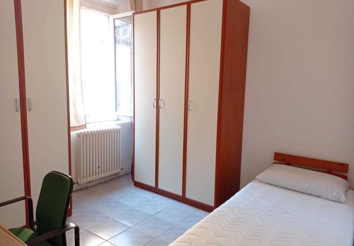 Estudi a Modena, Modena, Modena - € 310/mes | Ref: 2793 - foto 1
