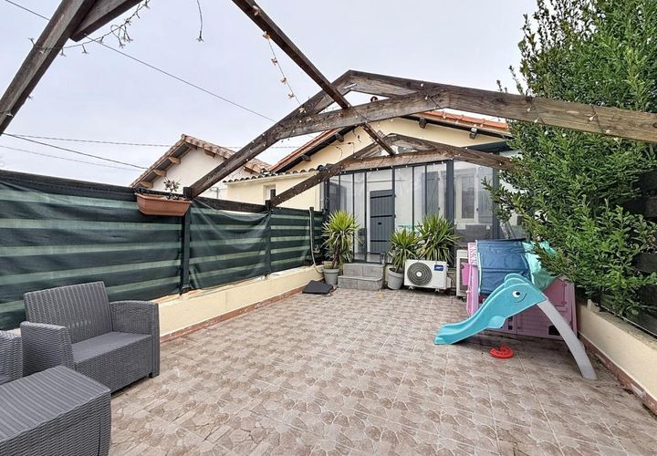 Villa i Avignon, Vaucluse, Avignon - € 177.000 | Ref: BF64 - foto 1