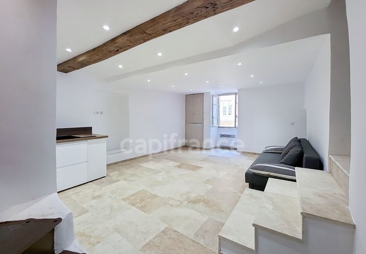 Landsbyhus i Saint-Christol, Vaucluse, Saint-Christol - € 129.000 | Ref: 340936287210 - foto 1
