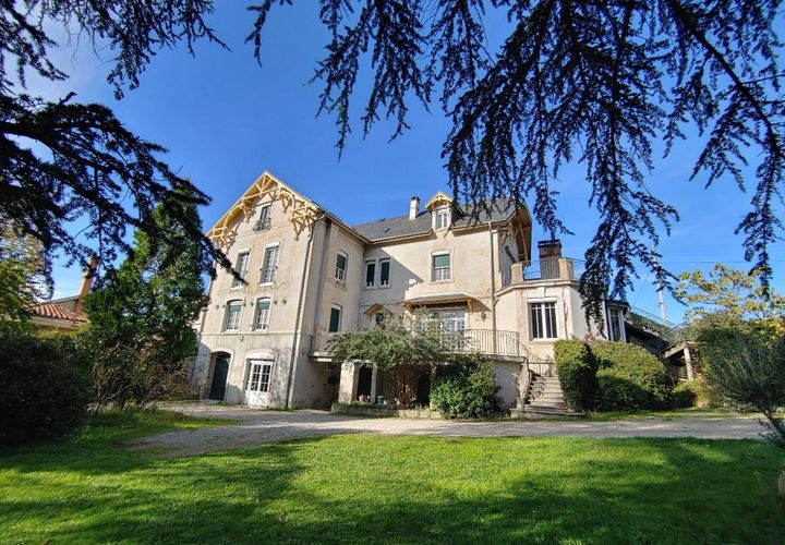 L'establiment comercial a Millau, Aveyron, Millau - € 849.000 | Ref: 09C18896A5414434 - foto 1