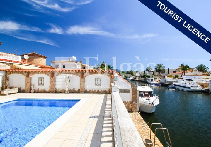 Villa i Empuriabrava, Gerona, Empuriabrava - € 1.390.000 | Ref: 230 - foto 1
