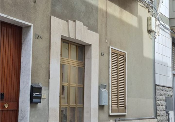 Villa i Bari, Bari, Bari - € 98.000 | Ref: 74 - foto 1