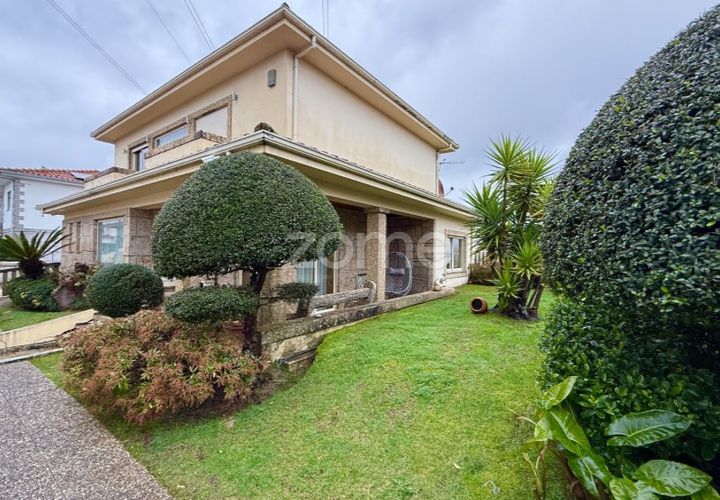 Villa i Brito, Braga, Brito - € 400 000 | Ref: ZMPT585412 - foto 1