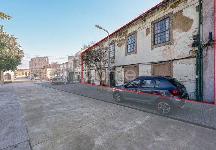 Villa - Valongo, Porto, Valongo - € 800 000 | Réf : ZMPT583351 - photo 1