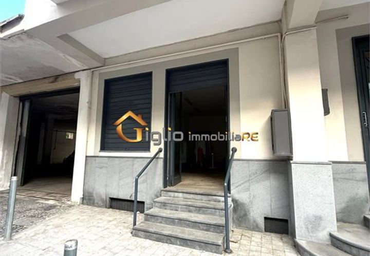 L'establiment comercial a Caivano, Naples, Caivano - € 450/mes | Ref: 232 - foto 1