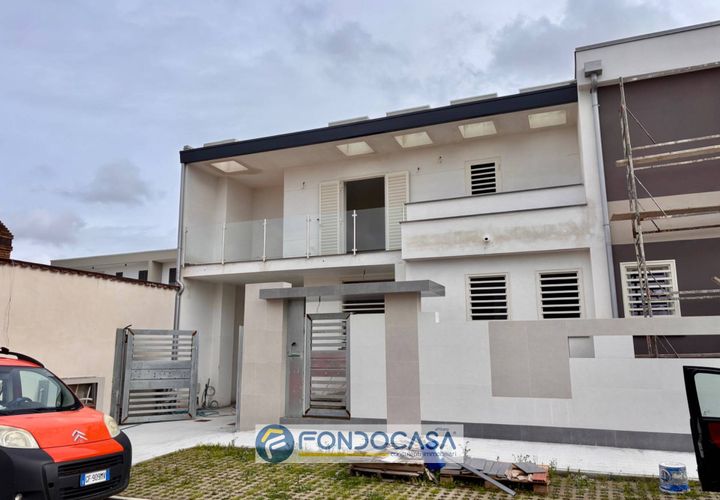 Villa a Parete, Caserta, Parete - € 360.000 | Ref: PARETE - foto 1
