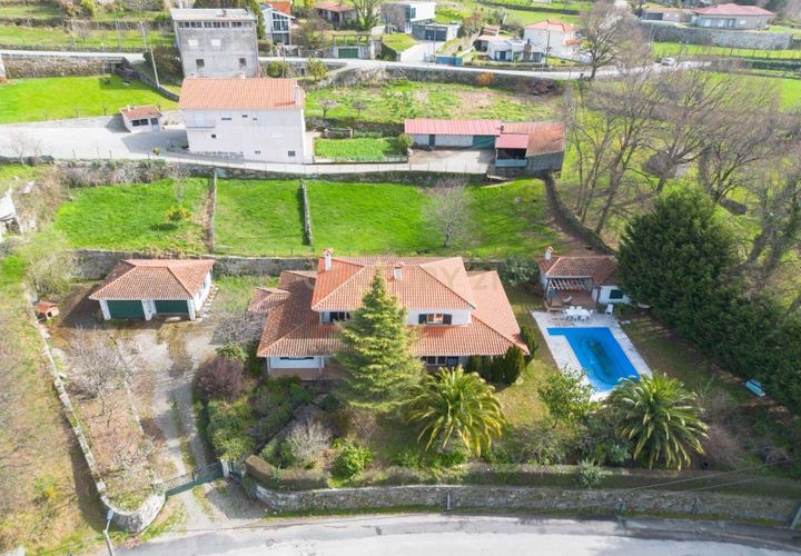 Villa i Castro Daire, Viseu, Castro Daire - € 470.000 | Ref: C0393-01411 - foto 1
