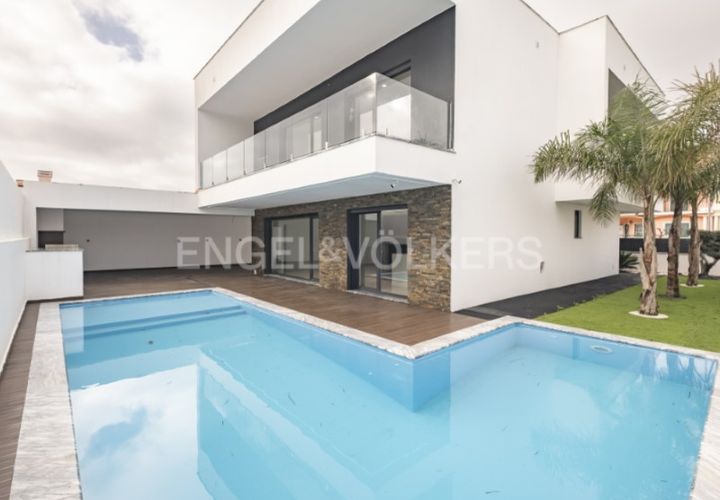 Villa i Corroios, Setubal, Corroios - € 750.000 | Ref: W-0307FT - foto 1