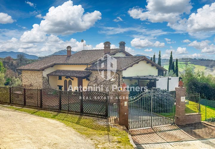Villa a Collazzone, Perugia, Collazzone - € 395.000 | Ref: 71696 - foto 1