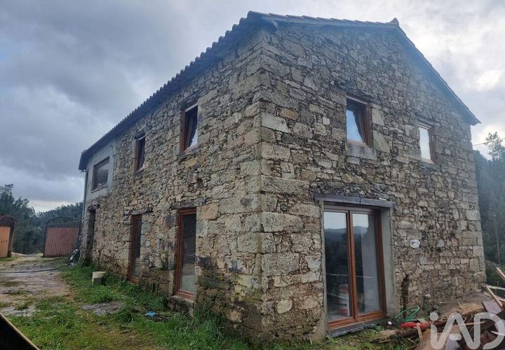 Byhus i Serta, Castelo Branco, Serta - € 325.000 | Ref: 802941 - foto 1