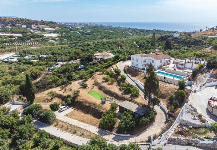 Villa i Nerja, Malaga, Nerja - € 1.099.000 | Ref: R4168636 - foto 1