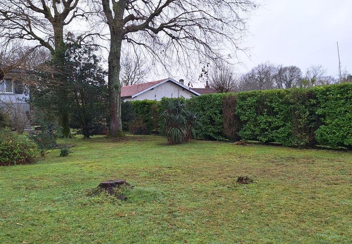 Helårsgrund i Pessac, Gironde, Pessac - € 160.000 | Ref: EBR15-PESS1009CA - foto 1
