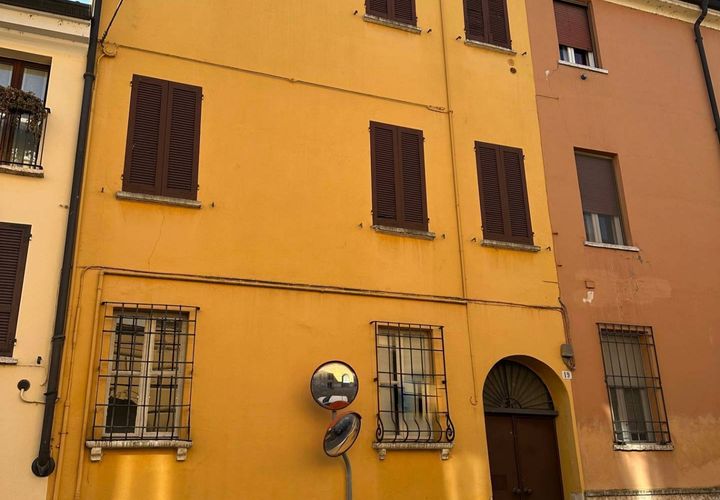 Villa a Mantua, Mantua, Mantua - € 270.000 | Ref: 5842 - foto 1