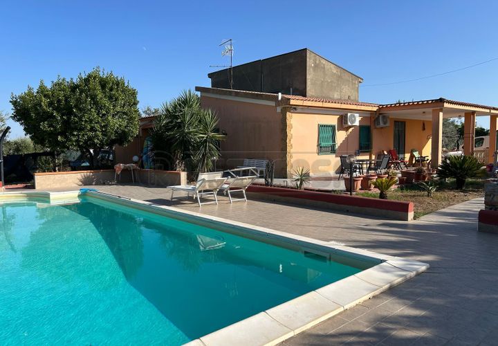 Villa i Caltanissetta, Caltanissetta, Caltanissetta - € 180.000 | Ref: 1661 - foto 1