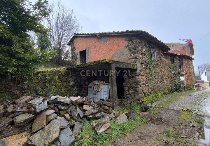 Villa i Castrelos e Carrazedo, Braganca, Castrelos e Carrazedo - € 35.000 | Ref: C0458-00568 - foto 1